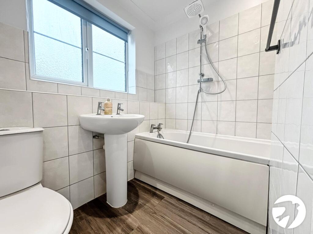 House in Dartford, Temple Hill - View 5