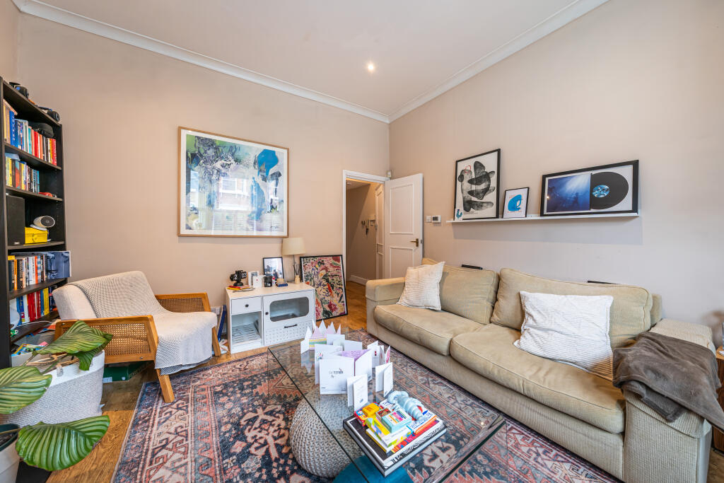 Apartment in London, Stockwell Park, Clapham - More