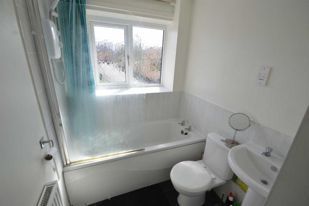 House in Shrewsbury, Sutton Park - View 2