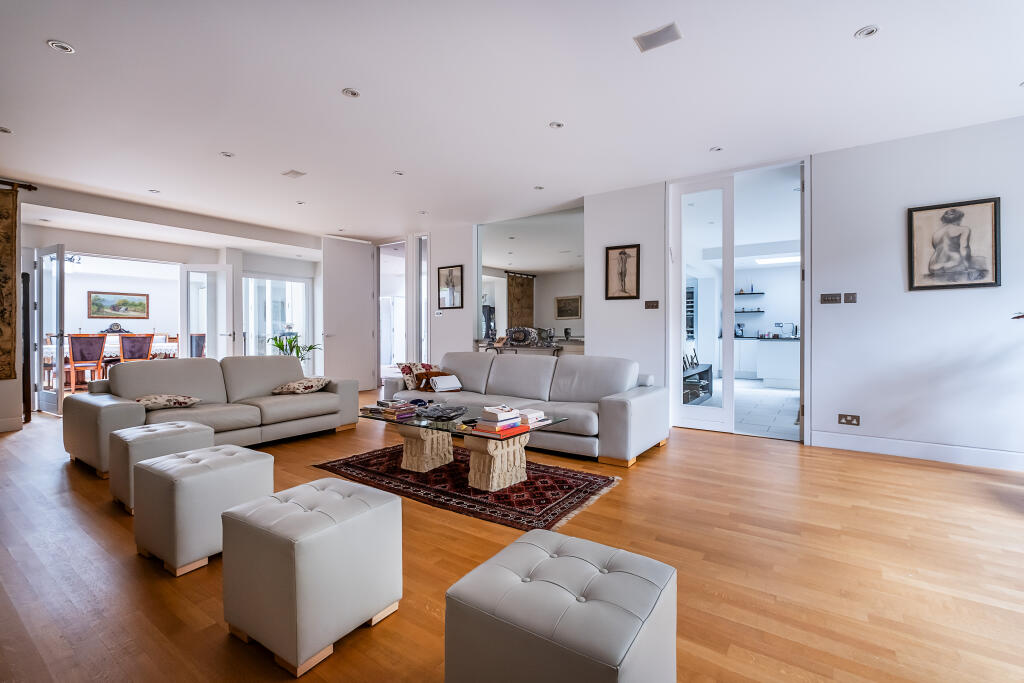 House in London - View 4