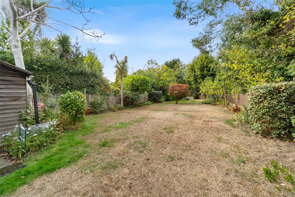 House in London, The Beveree, Hampton - View 2