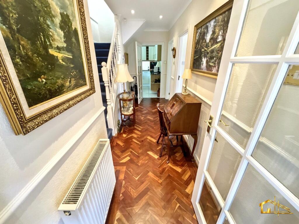 House in Tonbridge - More