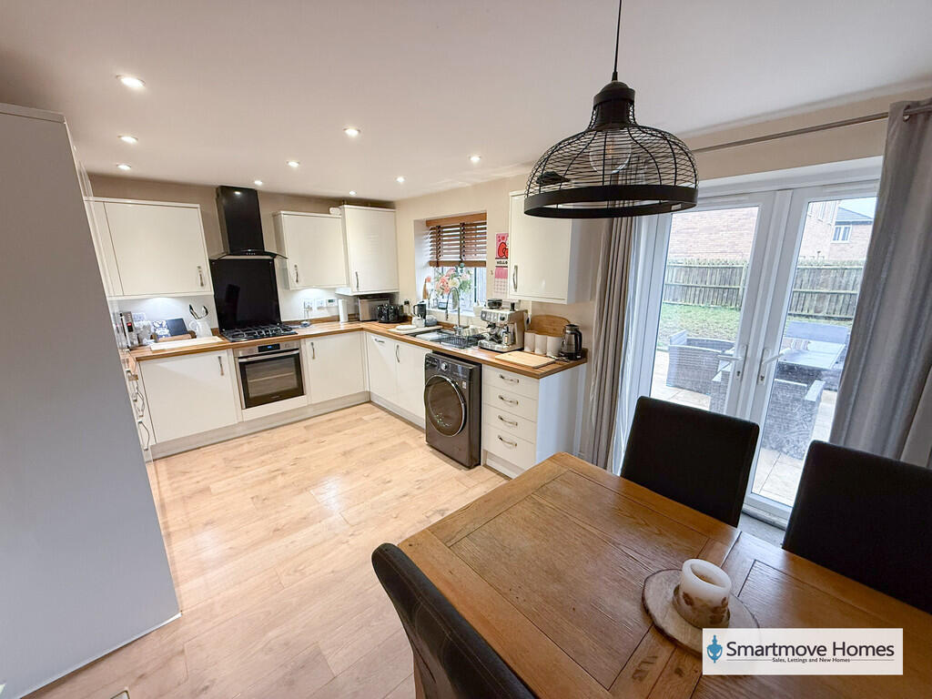 Deanery Close, Ripley photo 5
