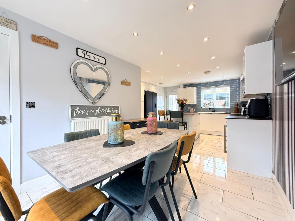 House in Swindon - View 3