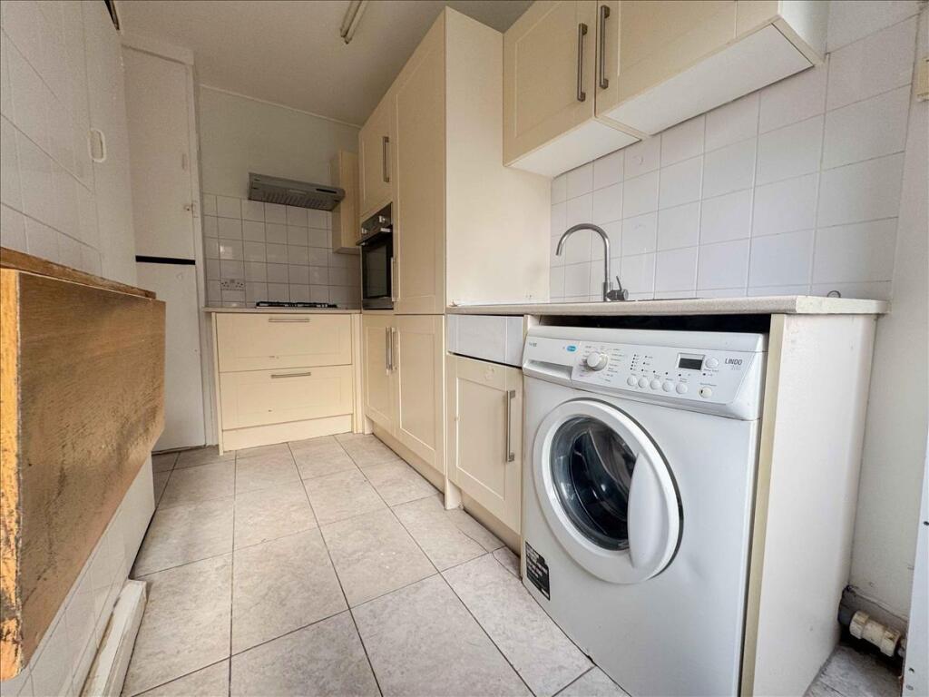 Apartment in Twickenham - More