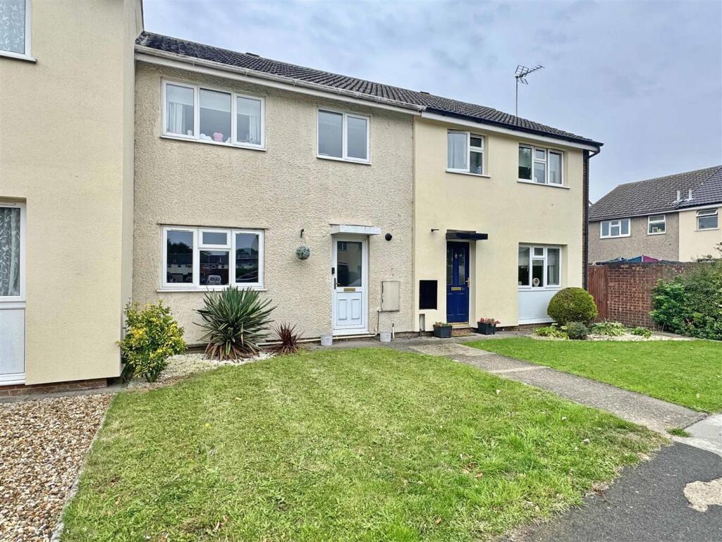 Main image of property: Chelmer Road, Braintree