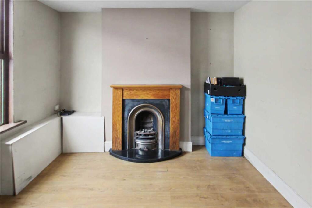 House in Broxtowe, Swingate, Kimberley - View 4