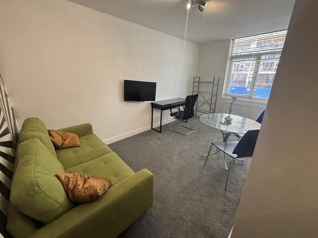 Main image of property: Bristol Road, Selly Oak, BIRMINGHAM