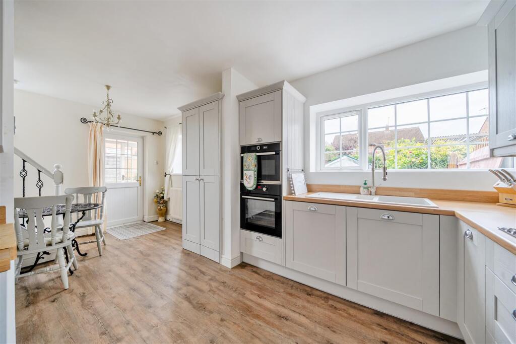Comberton Road, Kidderminster photo 4