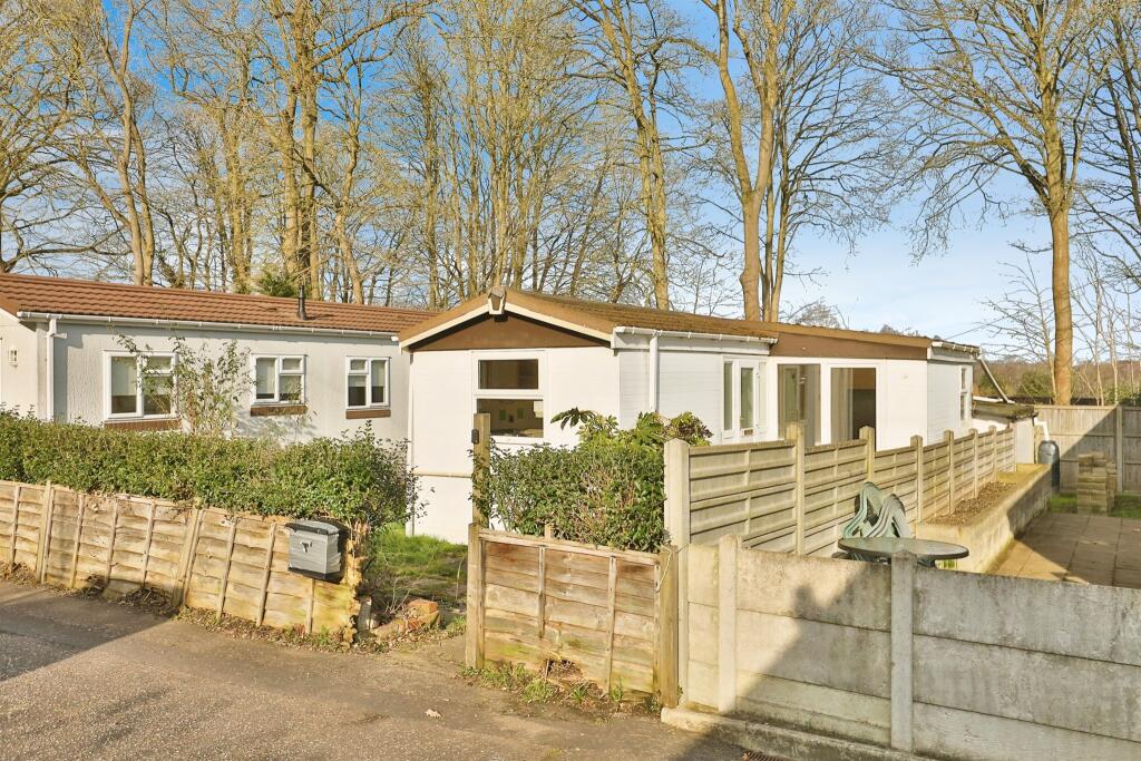 2-bed caravan on Tower Hill Park, Costessey, NORWICH, £135,000