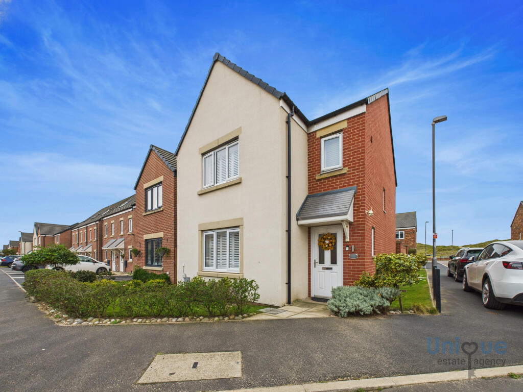 3-bed detached on Ashworth Road,  Lytham St. Annes, FY8, £274,350