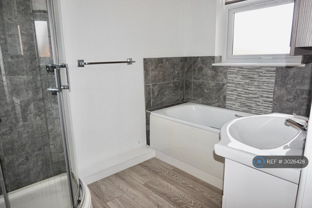 Apartment in Portsmouth - More