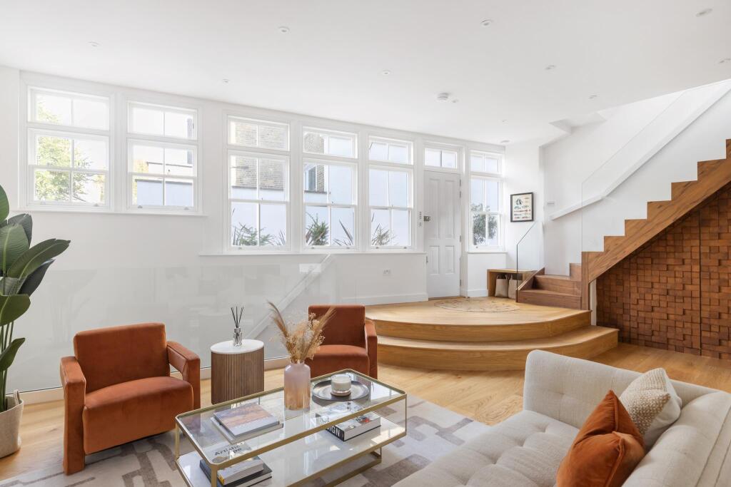 House in London - More