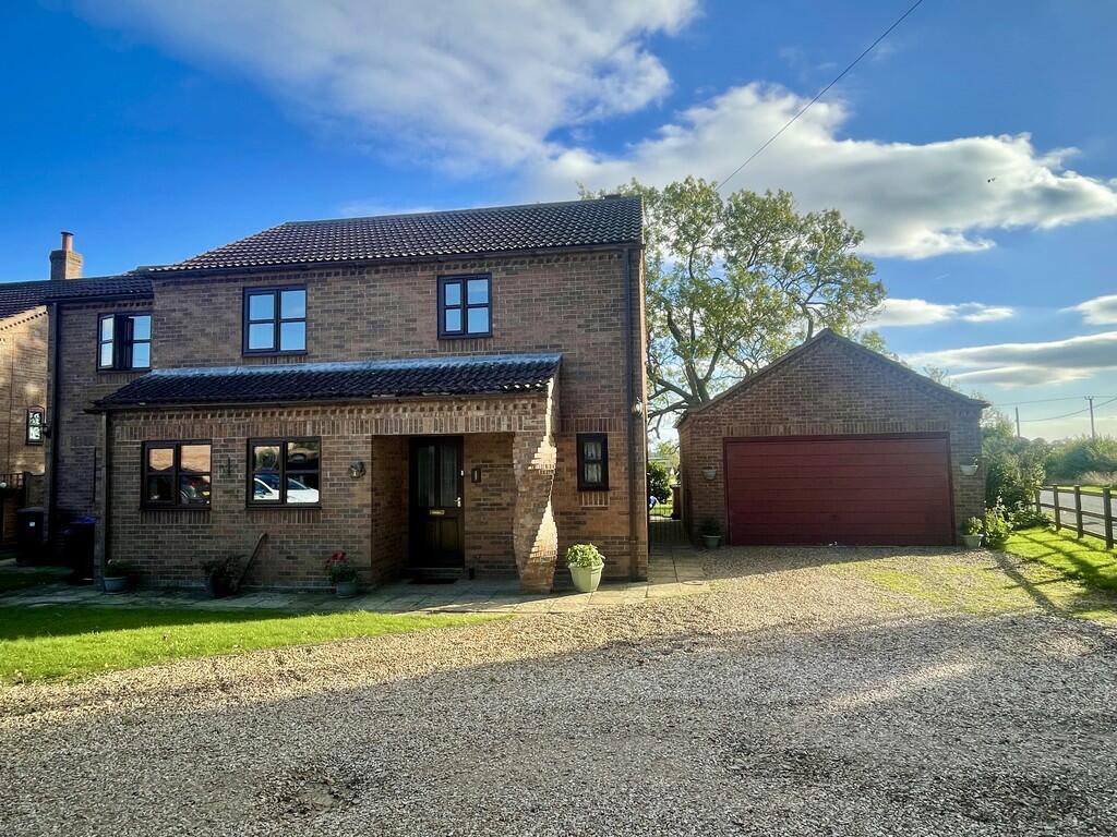 4-bed detached on Timberland Road, Martin, £410,000