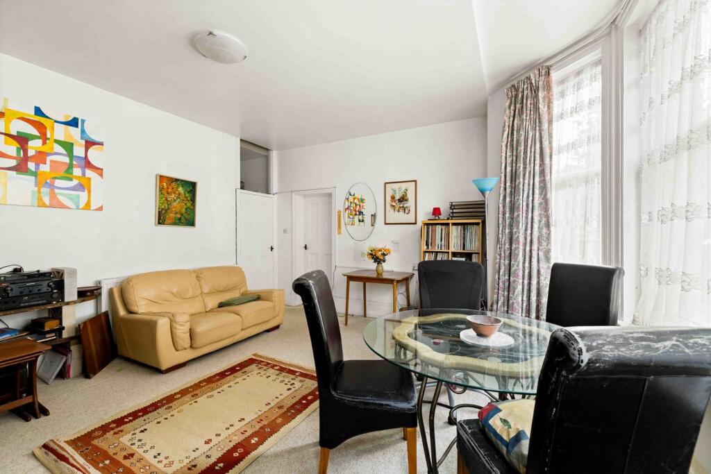 Apartment in Canterbury - View 5