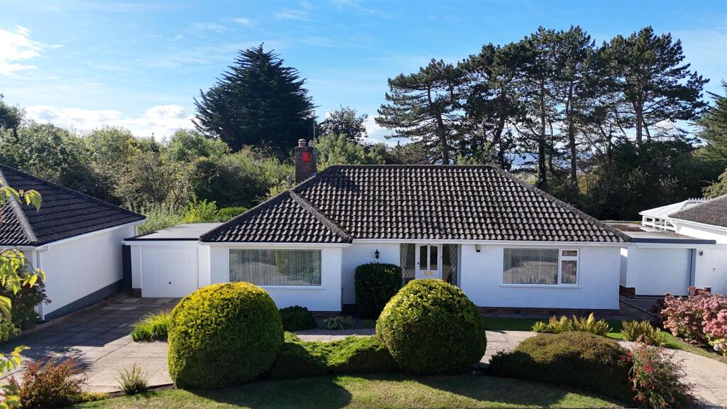 Gulls Way, Heswall, Wirral photo 2