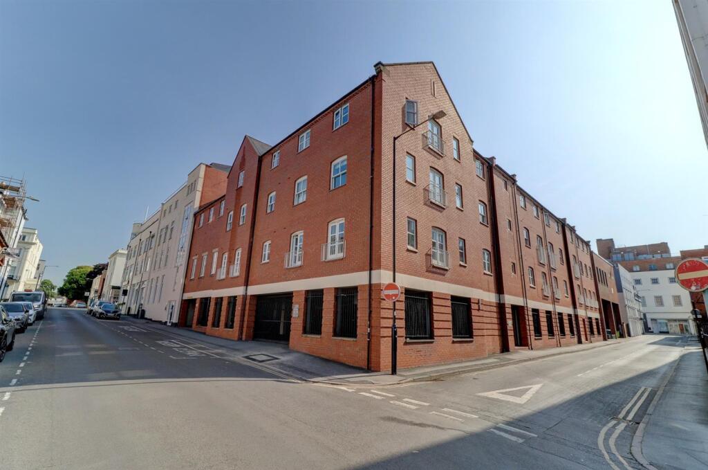 Main image of property: Windsor Place, Leamington Spa