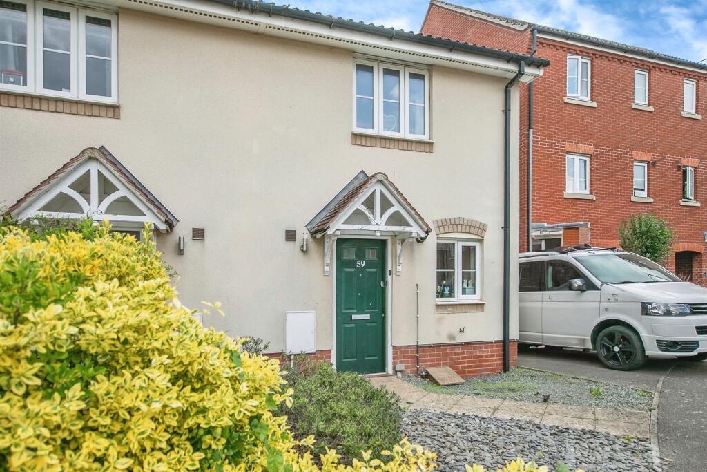 2-bed semi-detached on Bruff Road, Ipswich, £200,000