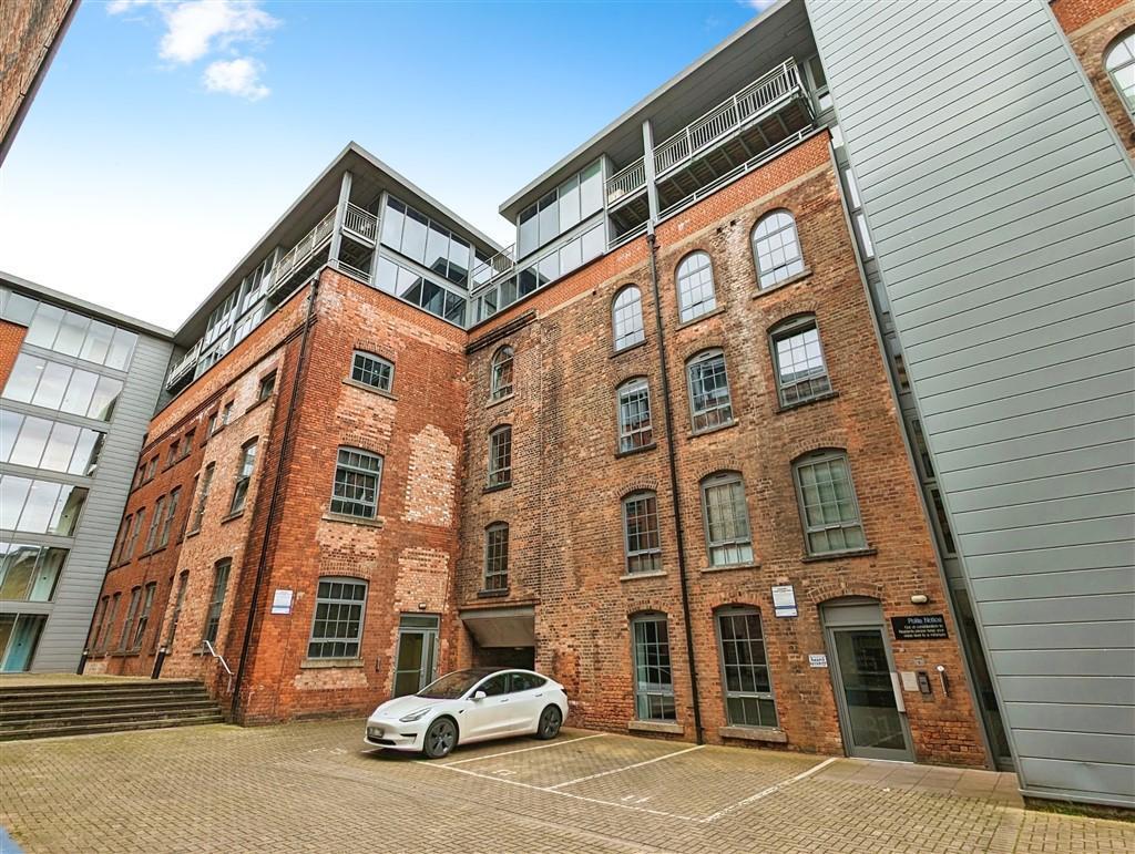 Main image of property: Queens Road, Nottingham, NG2 3BX