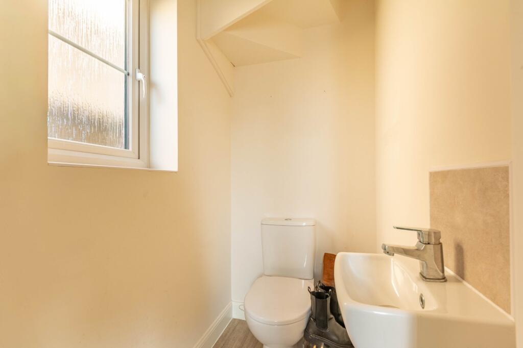 House in Kingston upon Thames, Norbiton - View 5