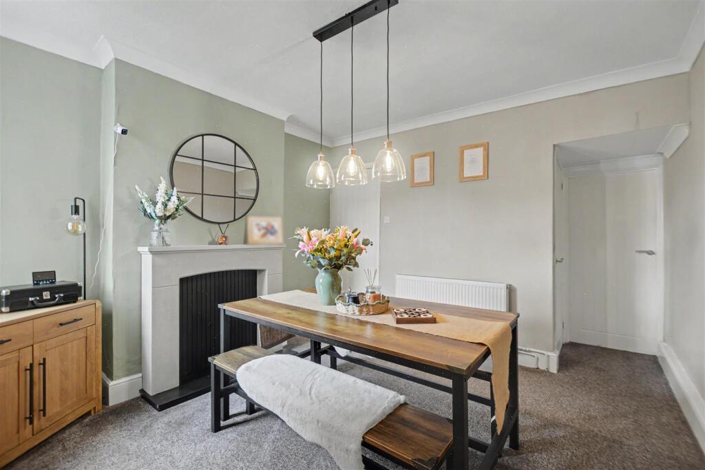 House in Nottingham - View 4