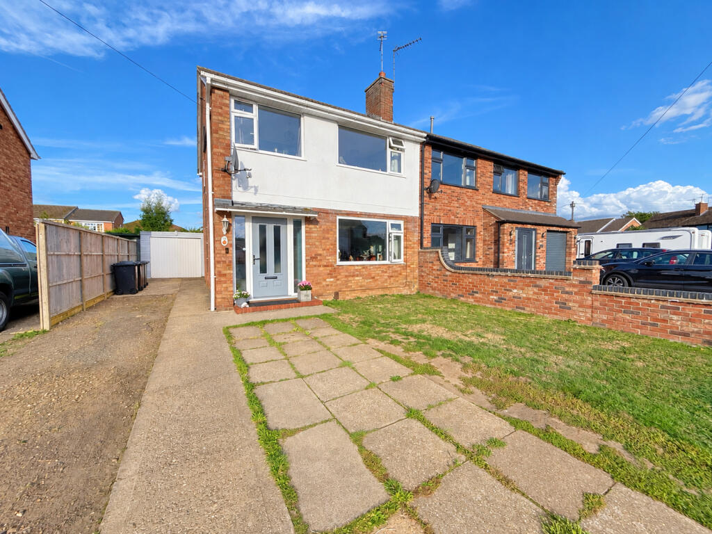 Main image of property: Dore Avenue, North Hykeham, LN6