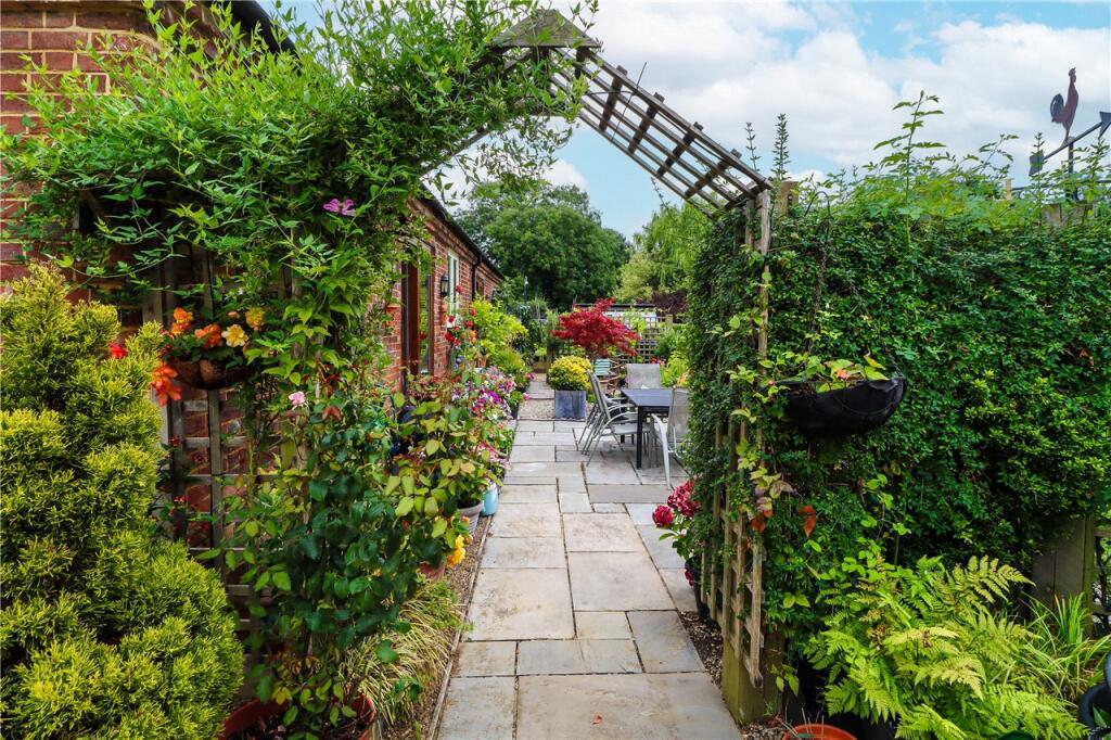 Additional image 15 of Ferrers Hill Farm, Pipers Lane, Markyate, AL3