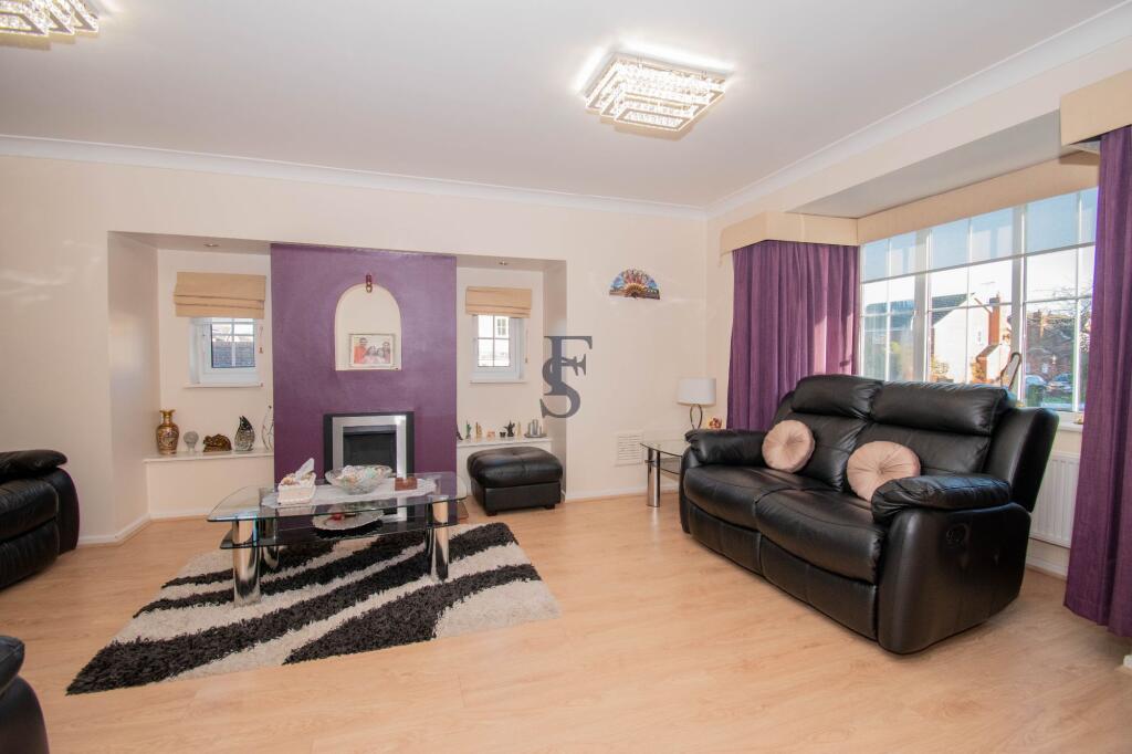 Rawlings Court, Oadby, Leicester photo 3