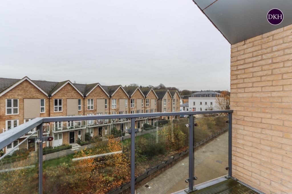 The Embankment, Nash Mills Wharf - View 3