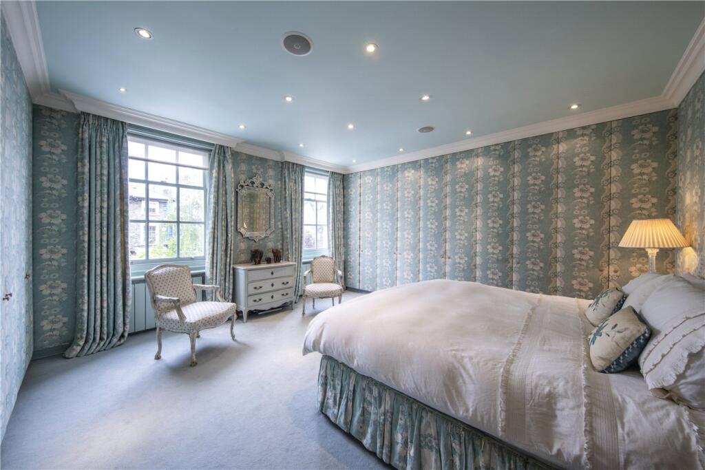 House in London, City of Westminster - More