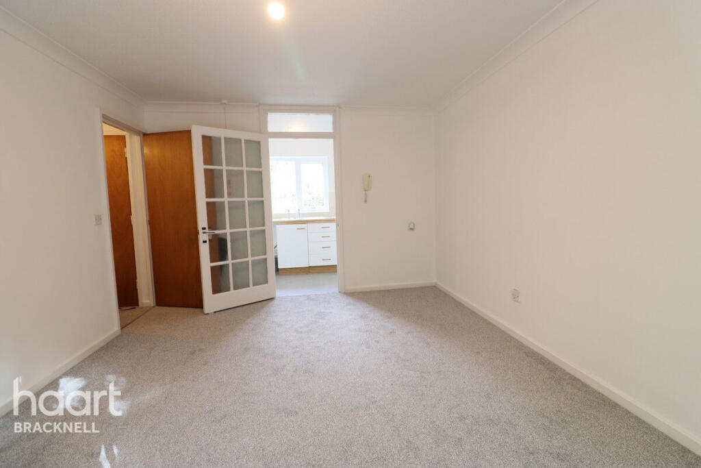 Apartment in Reading - More