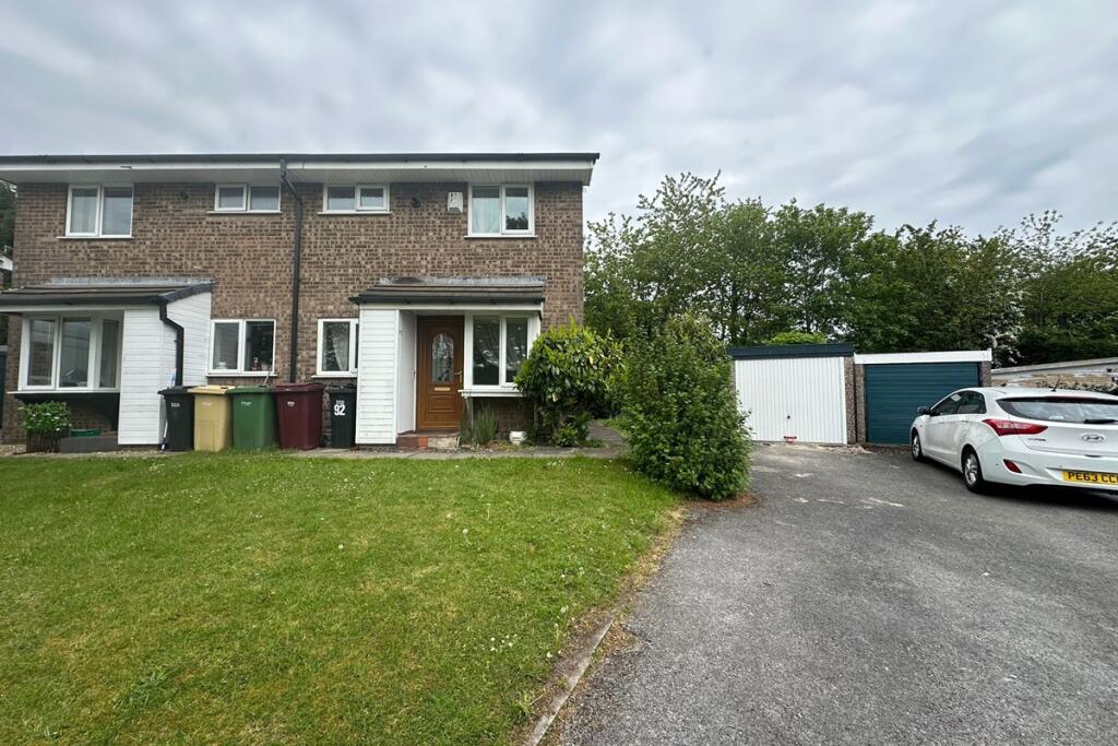 Main image of property: 92 New Drake Green Westhoughton Bolton BL5 2RF *APPLY ONLINE*