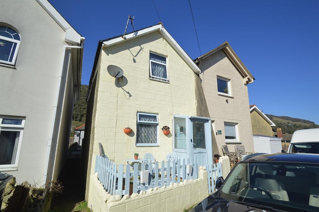 Main image of property: CHARMING COTTAGE * VENTNOR