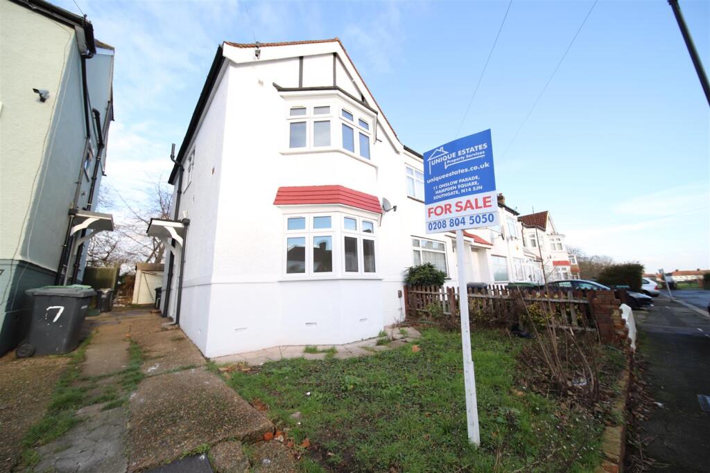 Main image of property: Norfolk Close, London