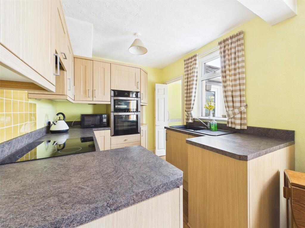 2, Fairfield Road, Bude, Cornwall photo 4