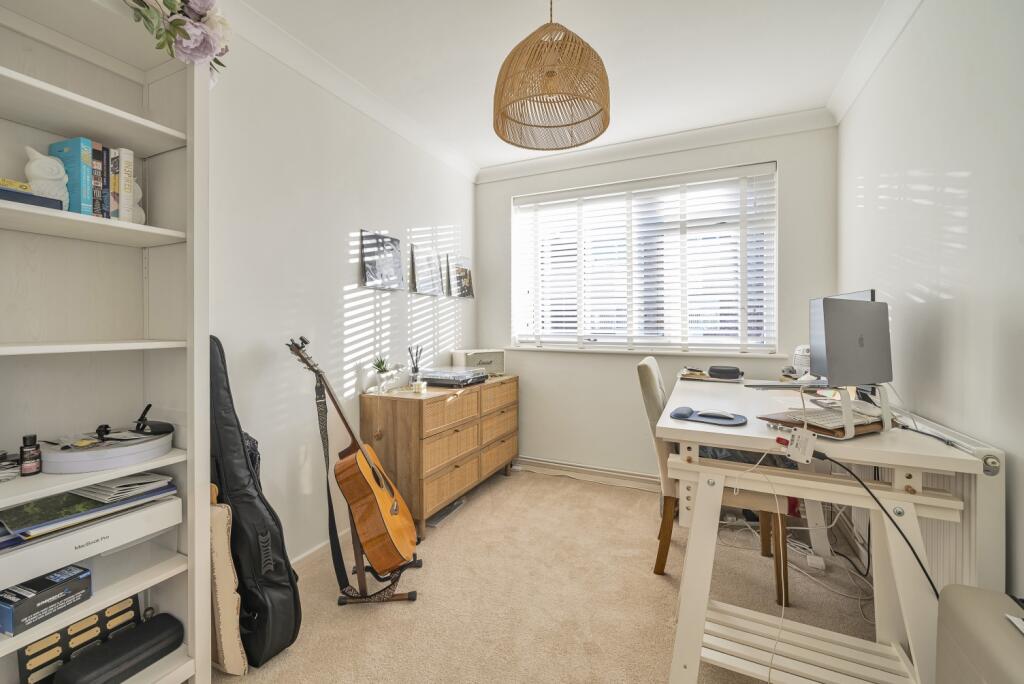 Apartment in London - More
