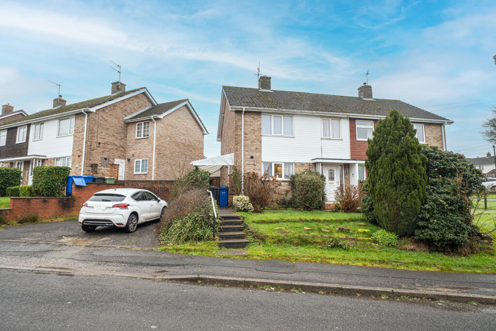 Main image of property: Brecon Close, Chesterfield, Derbyshire S40 4QW