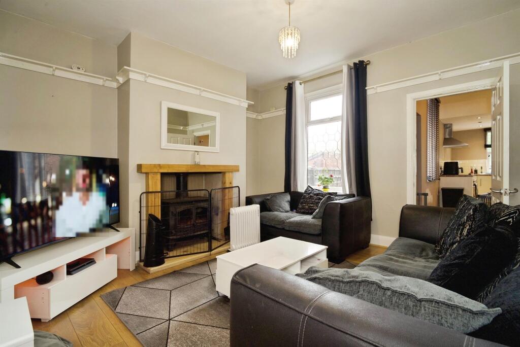House in Barnsley, South Yorkshire - View 2