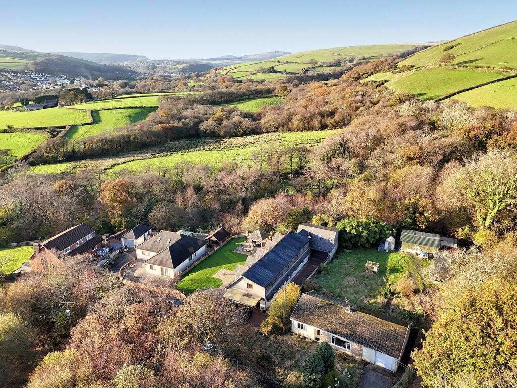 Llangynwyd, Maesteg, CF34 0DY photo 2