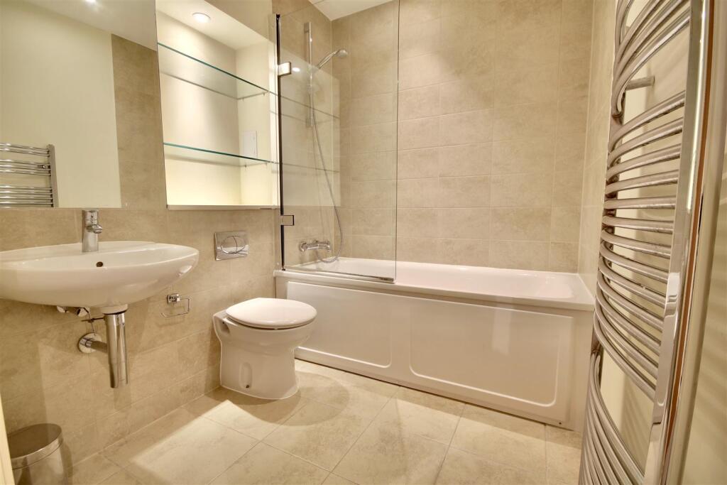 Apartment in Portsmouth - View 5