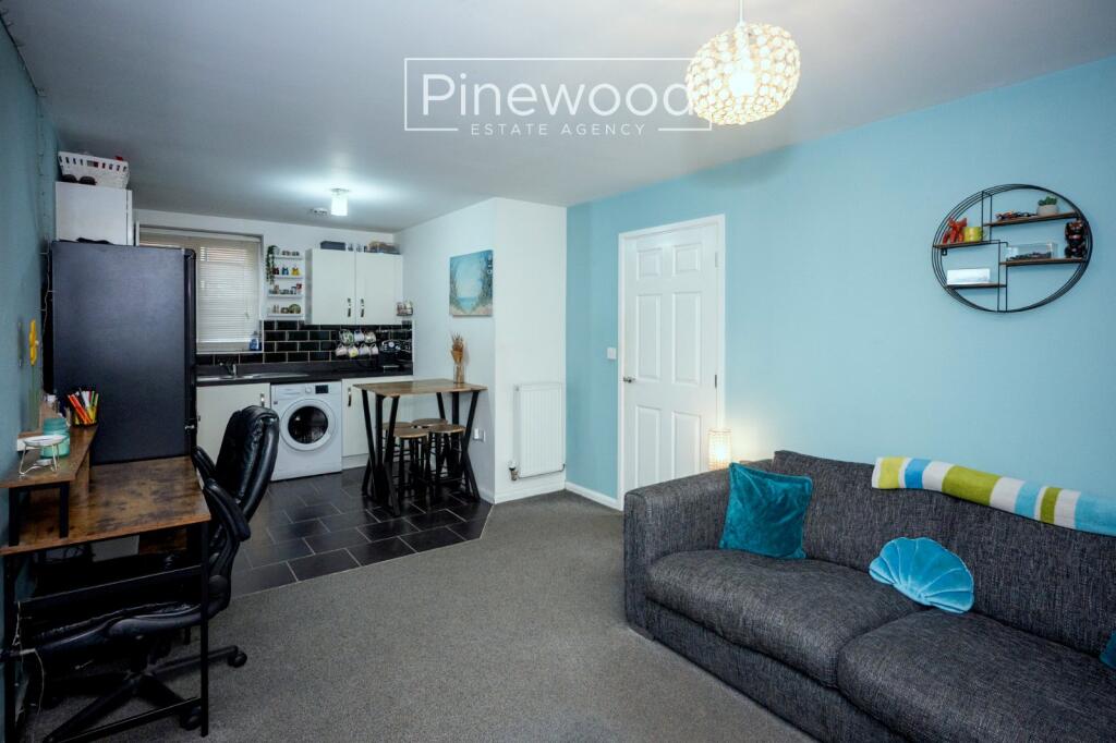Apartment in Chester - View 4