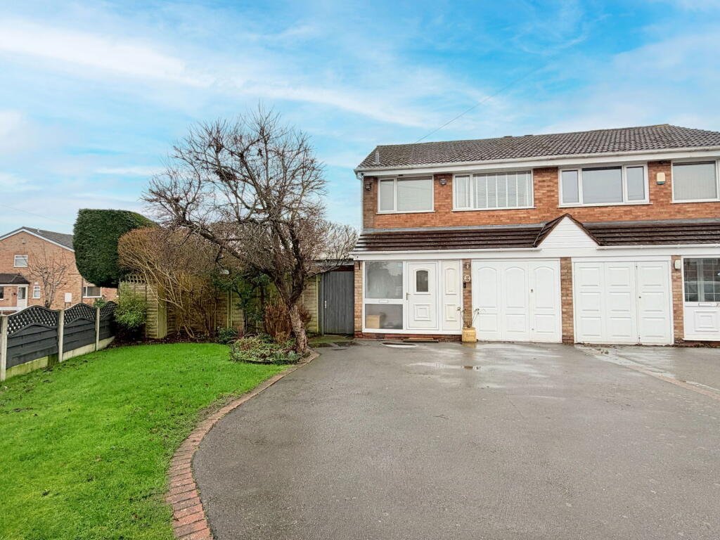 Main image of property: Heath Rise, Birmingham, B14 4TD