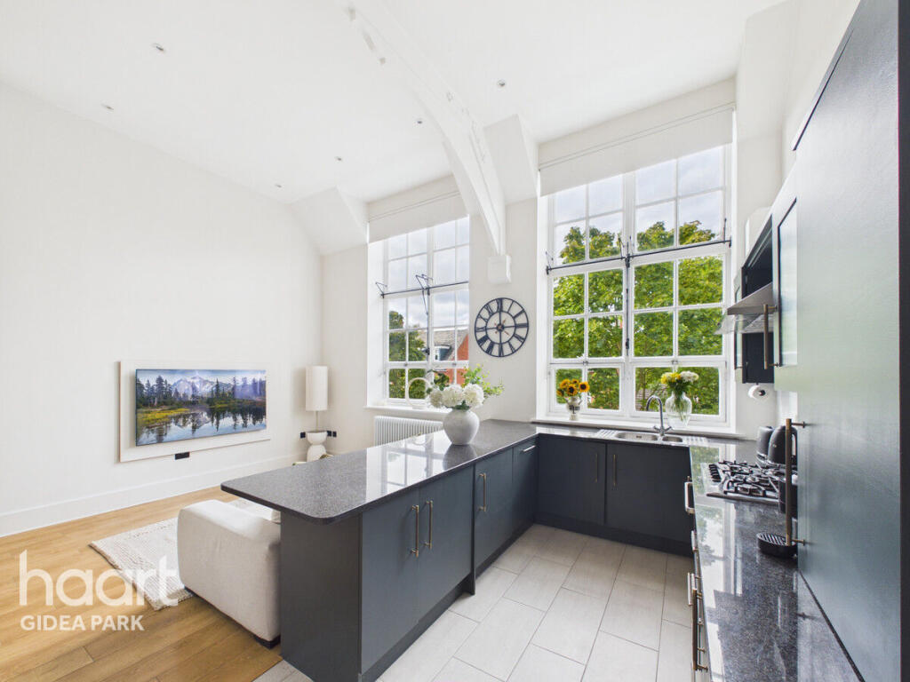 Apartment in London - More