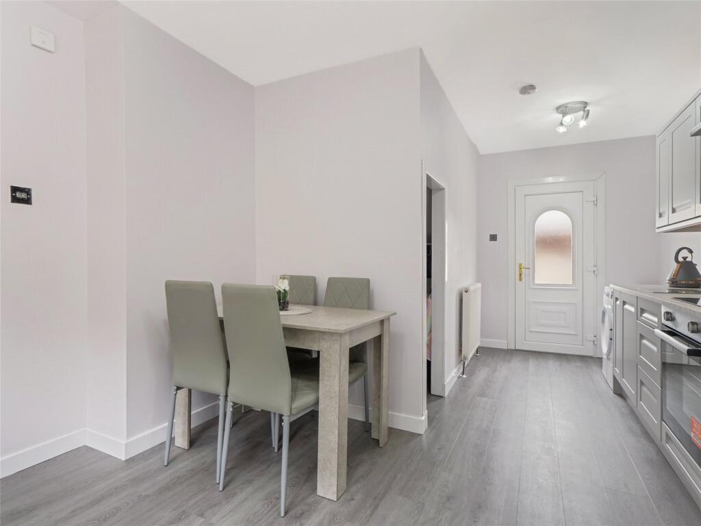 Elizabeth Crescent, Cumnock, East Ayrshire, KA18 - More