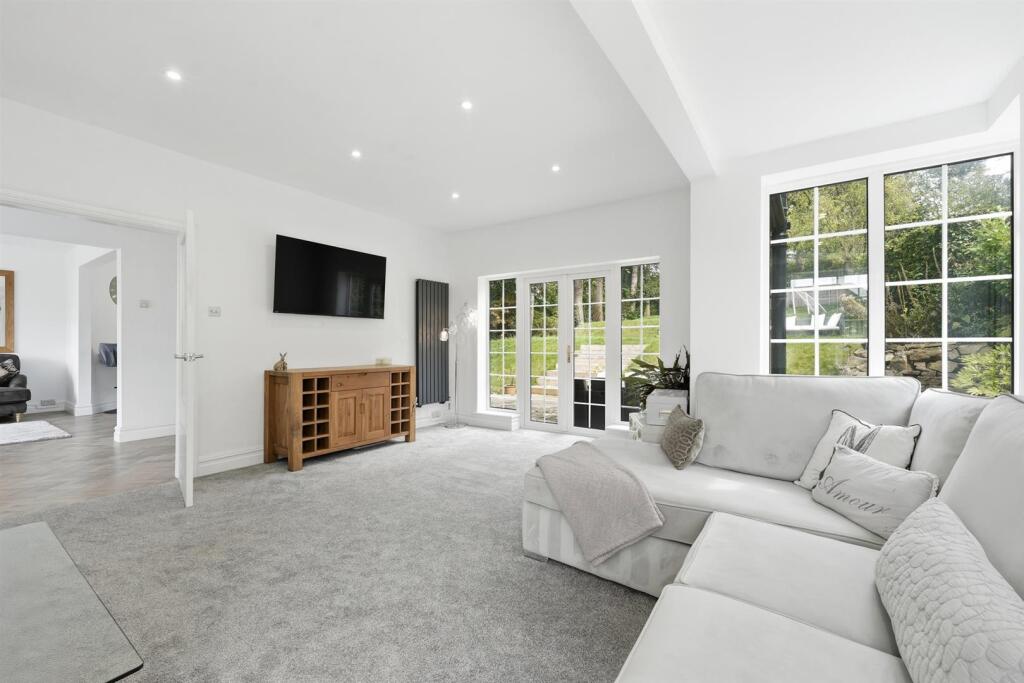 House in Stockport - View 4