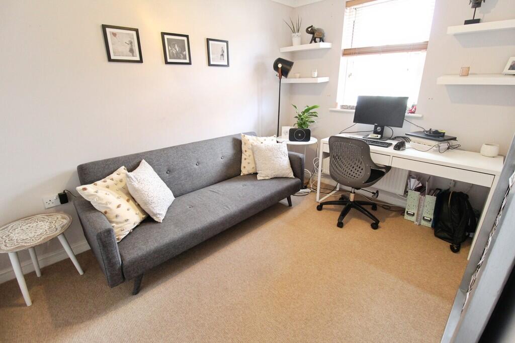 House in Ipswich - View 4