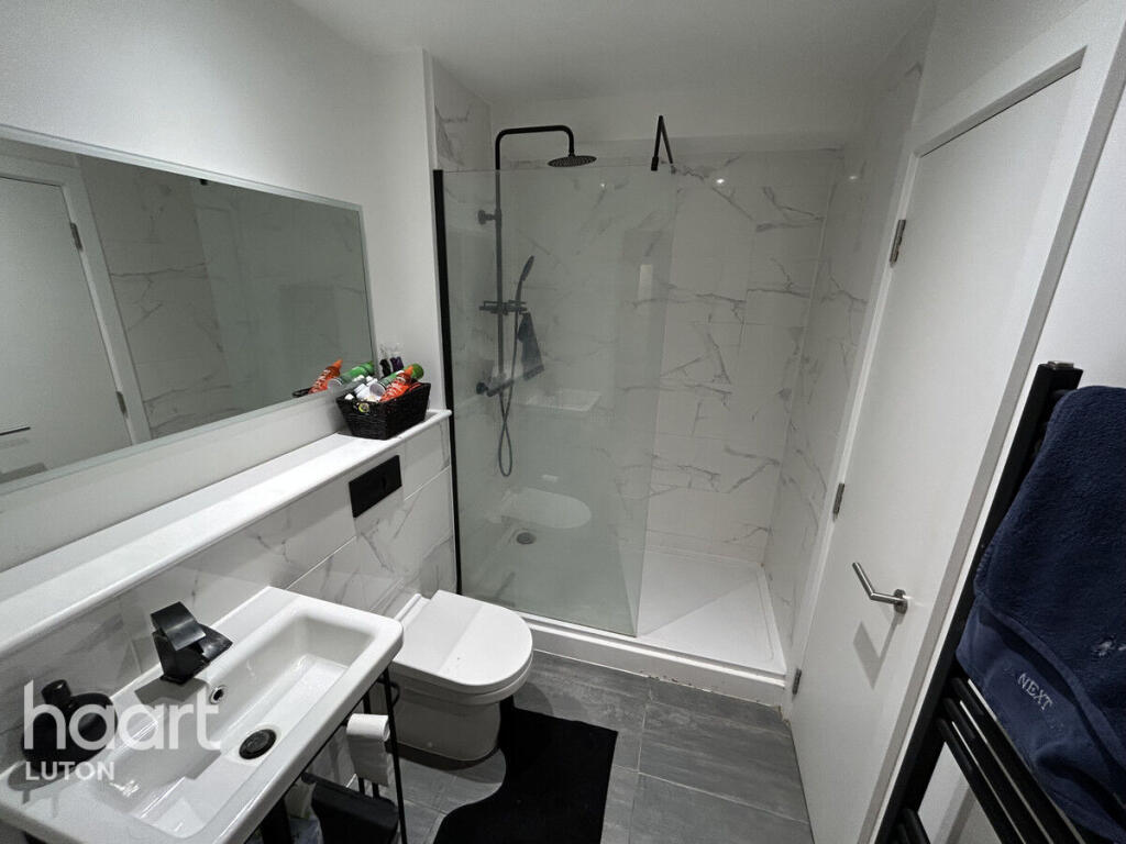 Main image of property: Alma Street, LUTON