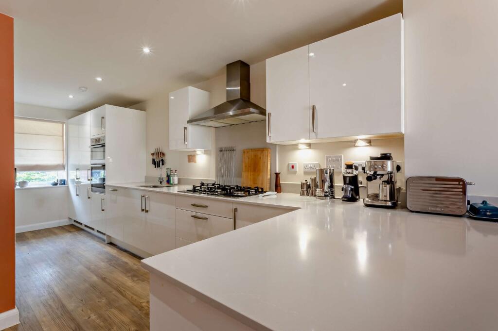 Deacon Drive, Trumpington, Cambridge, Cambridgeshire - View 3