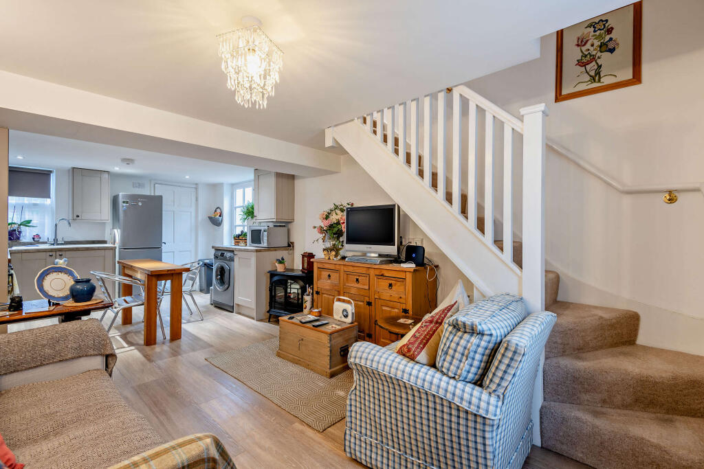 House in Swale, Faversham - More