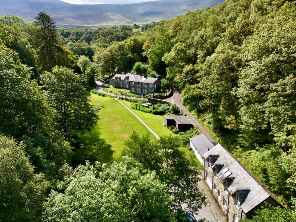 Main image of property: Kings Youth Hostel, Islawrdref, Dolgellau, LL40 1TB